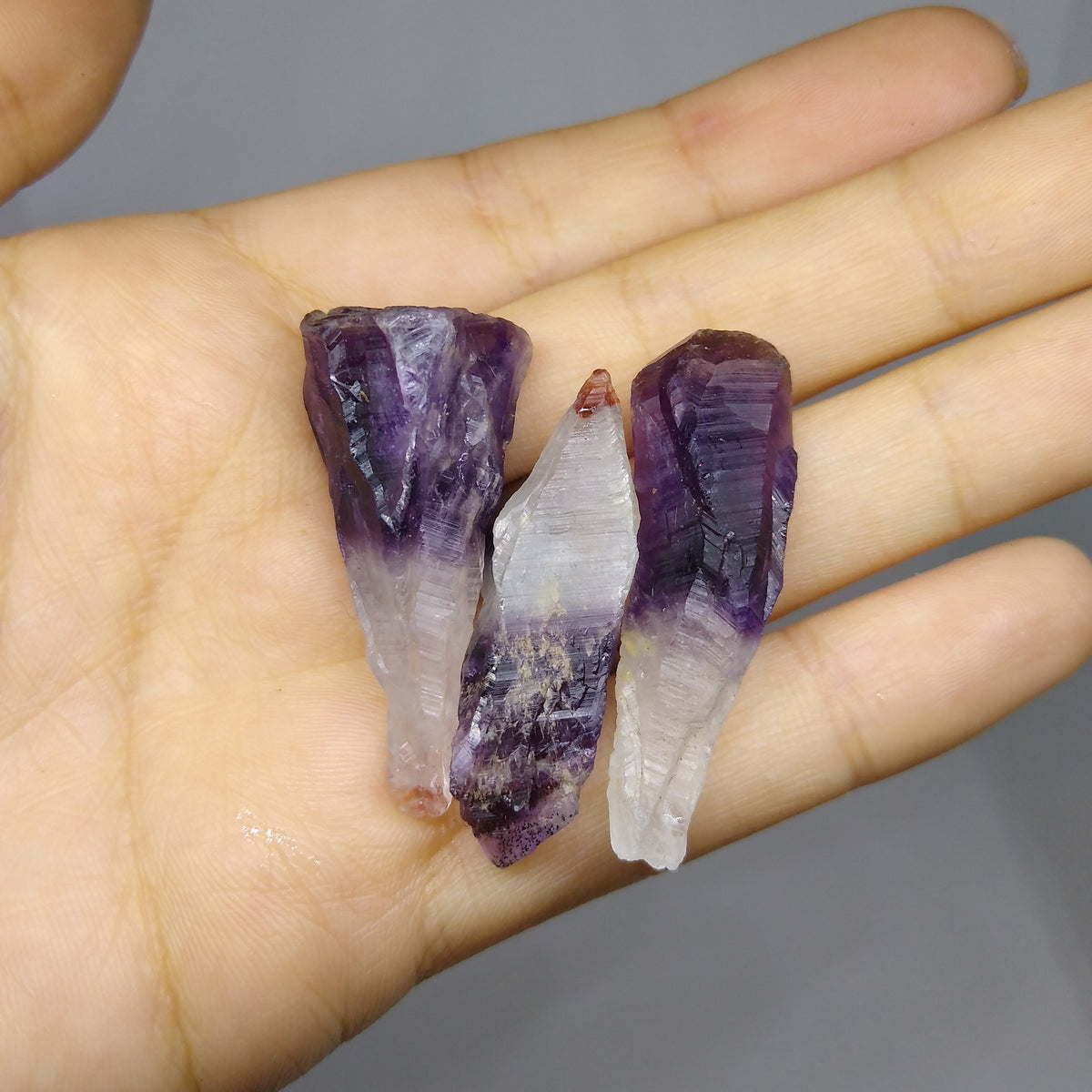 Midnight Amethyst Points