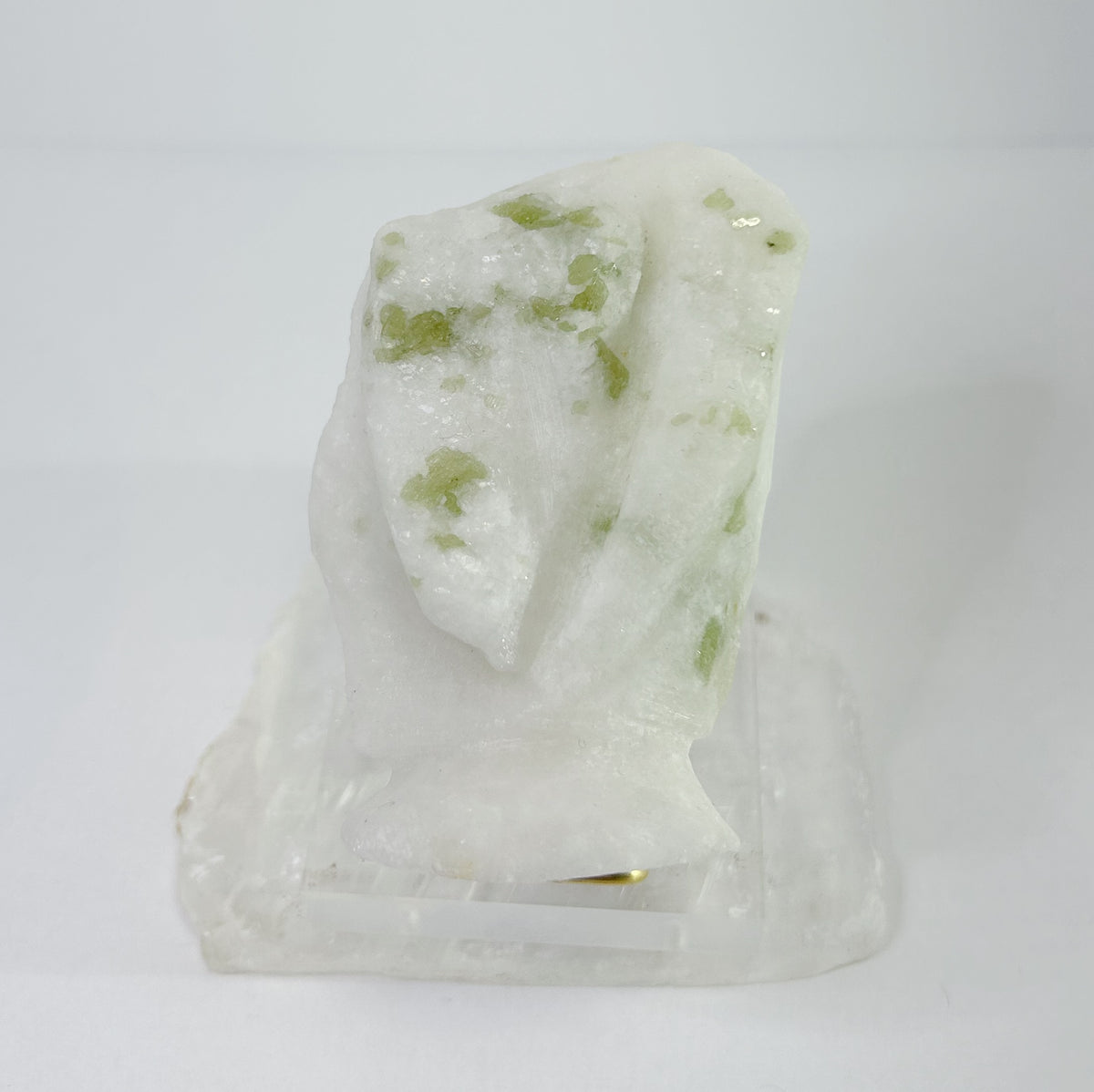 Spinel and Pargasite in Marble
