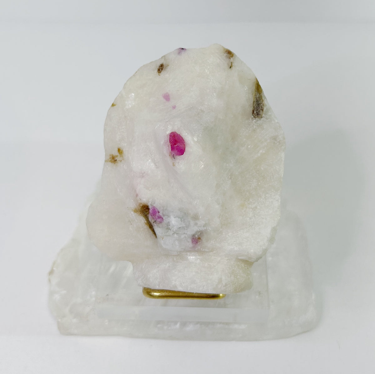 Spinel and Pargasite in Marble