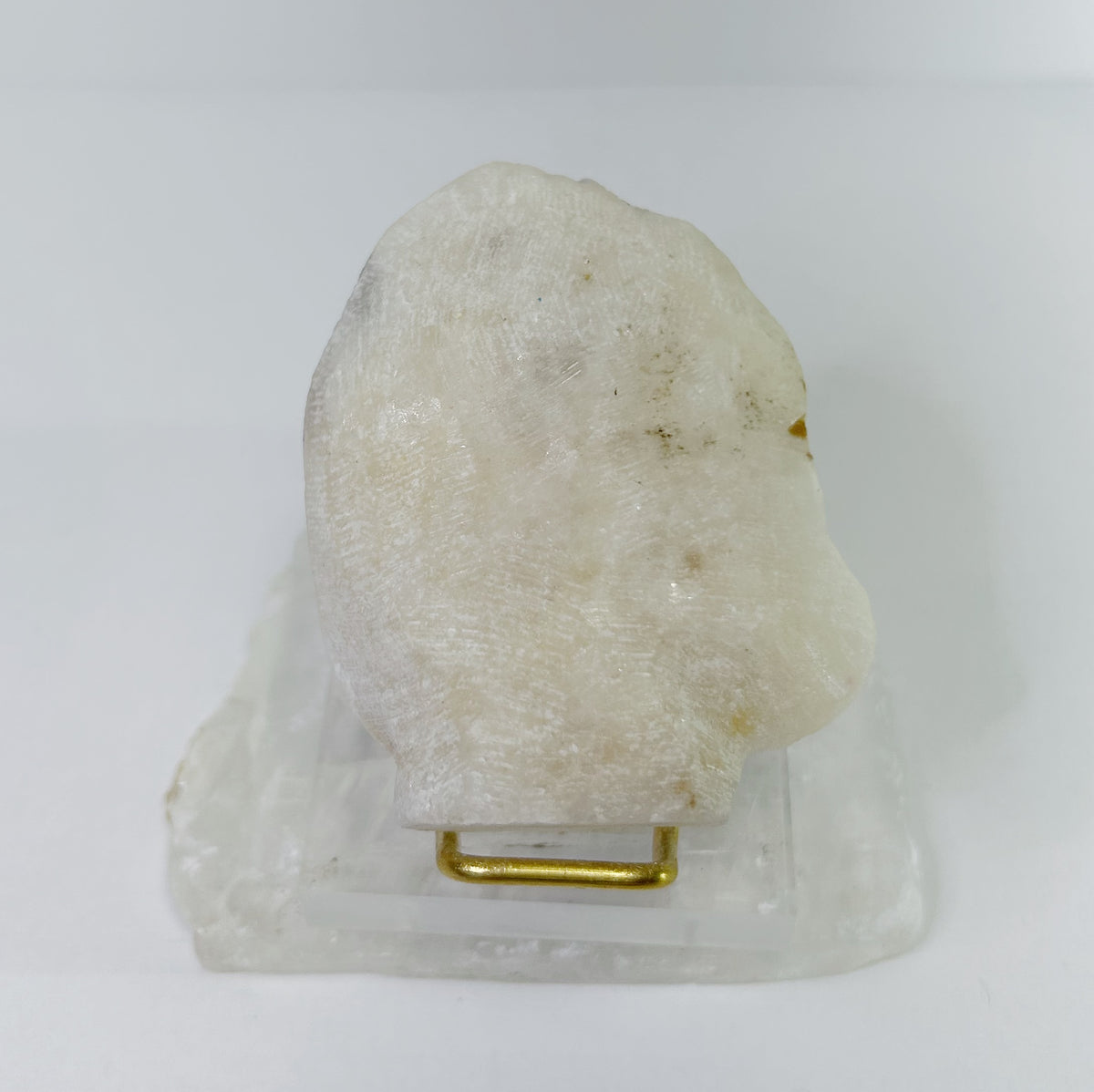 Spinel and Pargasite in Marble