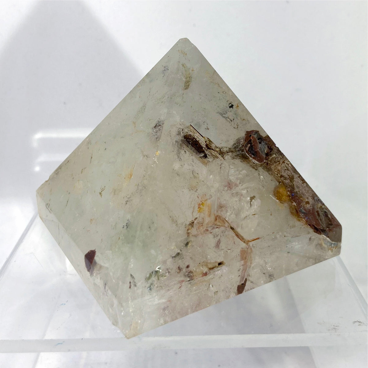Scenic Quartz Pyramid